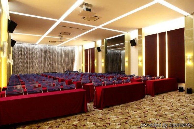 Shenzhen Luohu Art Hotel, Dongmen Shopping Center Бизнес фото