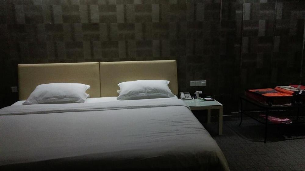 Shenzhen Luohu Art Hotel, Dongmen Shopping Center Экстерьер фото